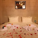 Epoch Stone House 2*