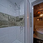 Otel Epoch Stone House