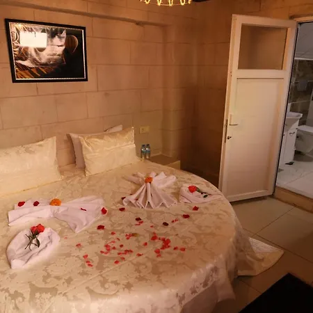 Otel Epoch Stone House 2*