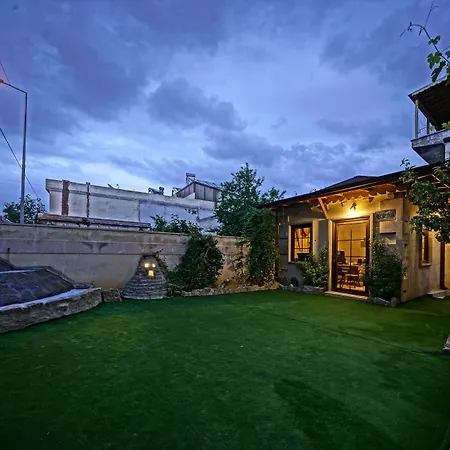 Epoch Stone House Szálloda 2*