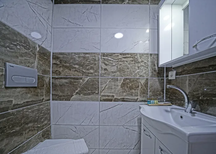 Epoch Stone House 2*